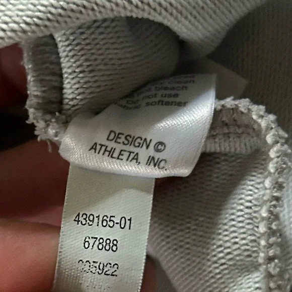 ATHLETA Gray Short Sleeve Crew Neck T-Shirt Athletic Dress Athleisure Preppy | M - Picture 16 of 16